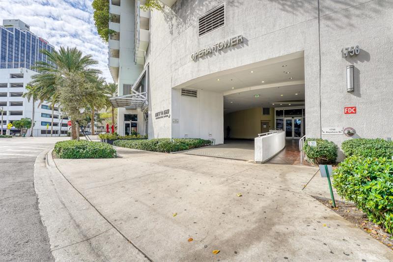 Image 45 of 56 For 1750 Bayshore Dr  4810