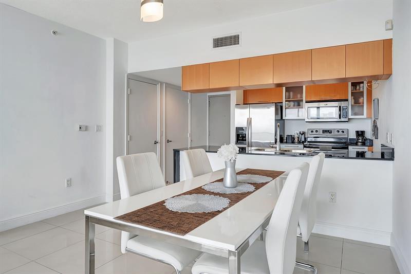 Image 6 of 56 For 1750 Bayshore Dr  4810