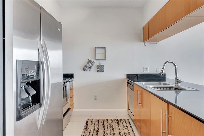 Image 7 of 56 For 1750 Bayshore Dr  4810