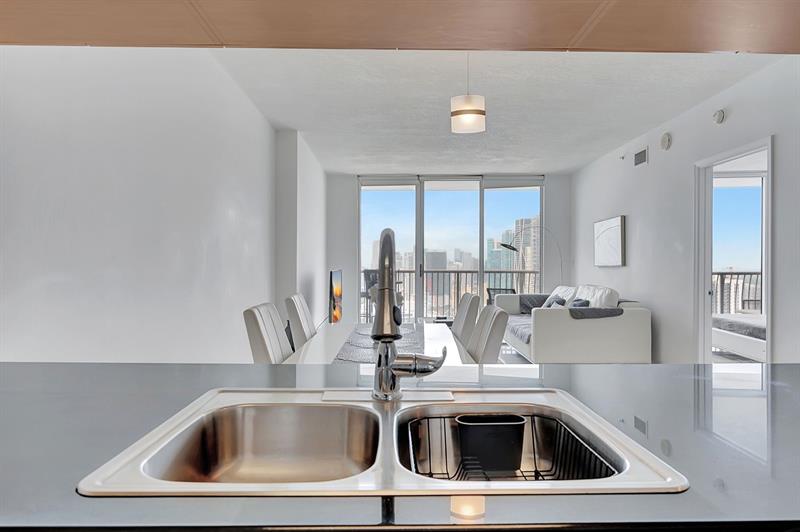 Image 9 of 56 For 1750 Bayshore Dr  4810