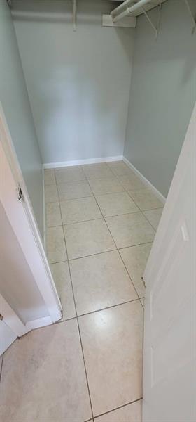 Image 12 of 16 For 4090 Pine Island Rd  303