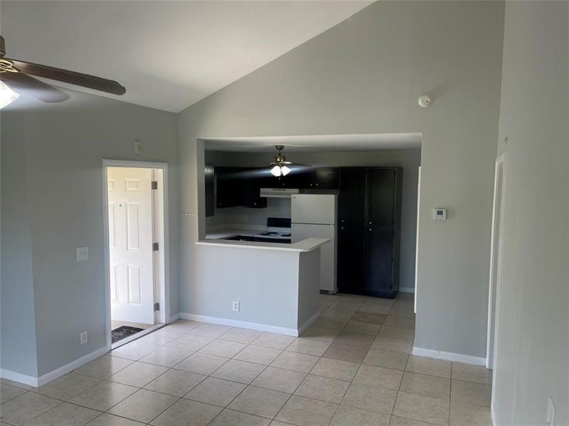 Image 7 of 16 For 4090 Pine Island Rd  303