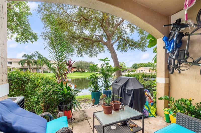 Image 3 of 19 For 5921 Riverside Ave