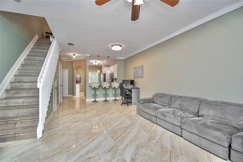 Image 11 of 31 For 8805 Isles Cir