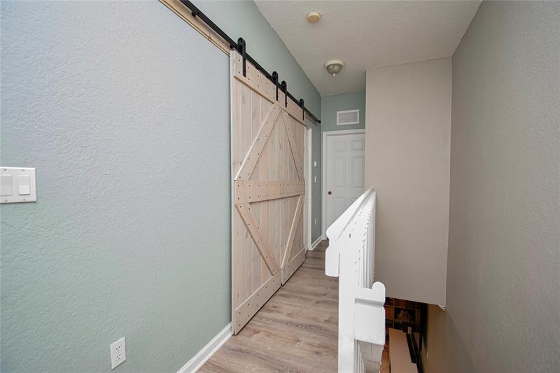 Image 15 of 31 For 8805 Isles Cir