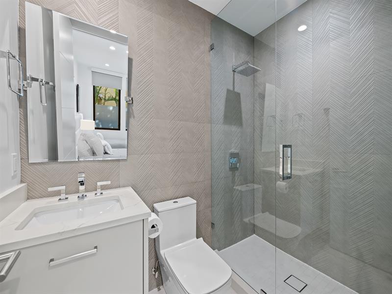 Image 40 of 47 For 1205 1st St  