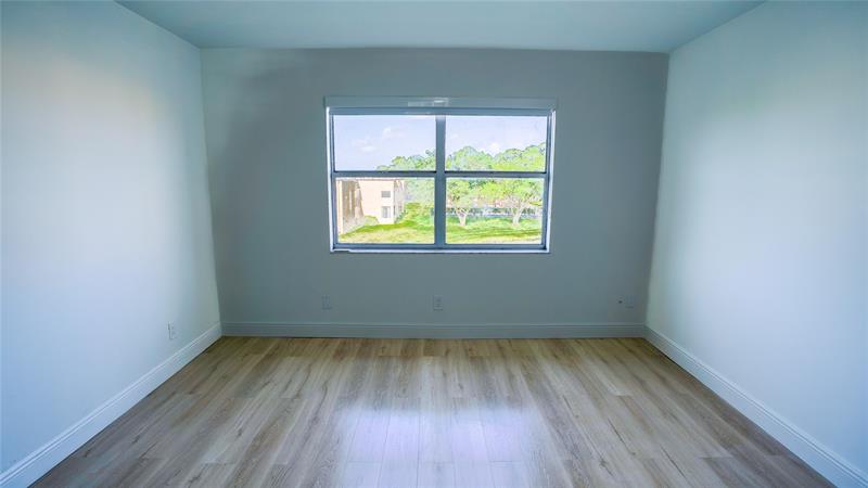 Image 16 of 25 For 9601 Sunrise Lakes Blvd  311