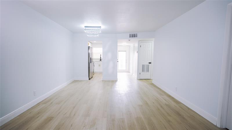 Image 4 of 25 For 9601 Sunrise Lakes Blvd  311