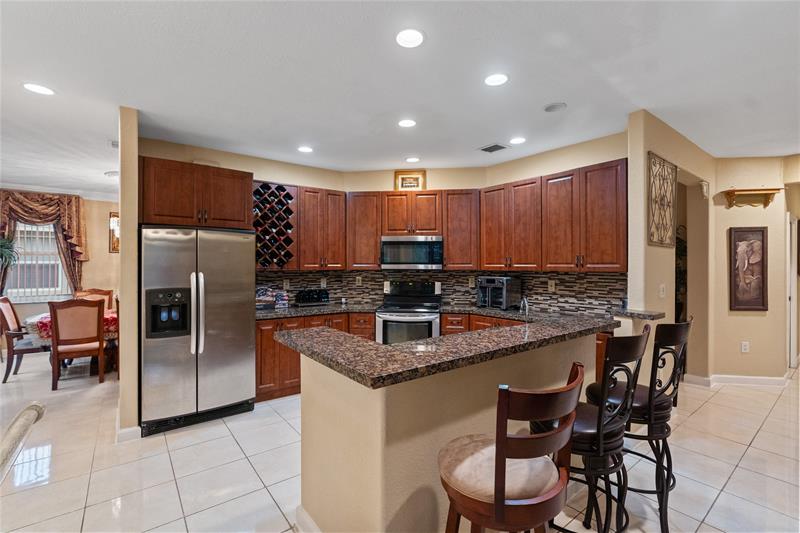 Image 10 of 52 For 16830 36th Ct