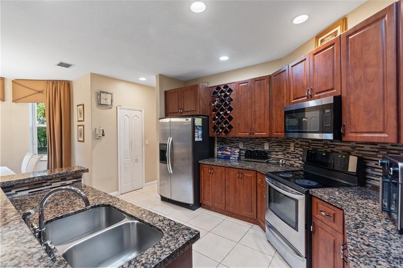 Image 14 of 52 For 16830 36th Ct