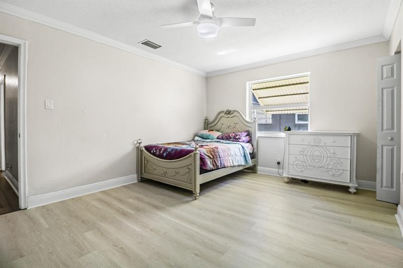 Image 17 of 33 For 7480 13th Ct