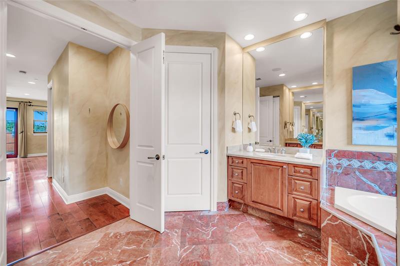 Image 65 of 81 For 1025 2nd Ct  1025