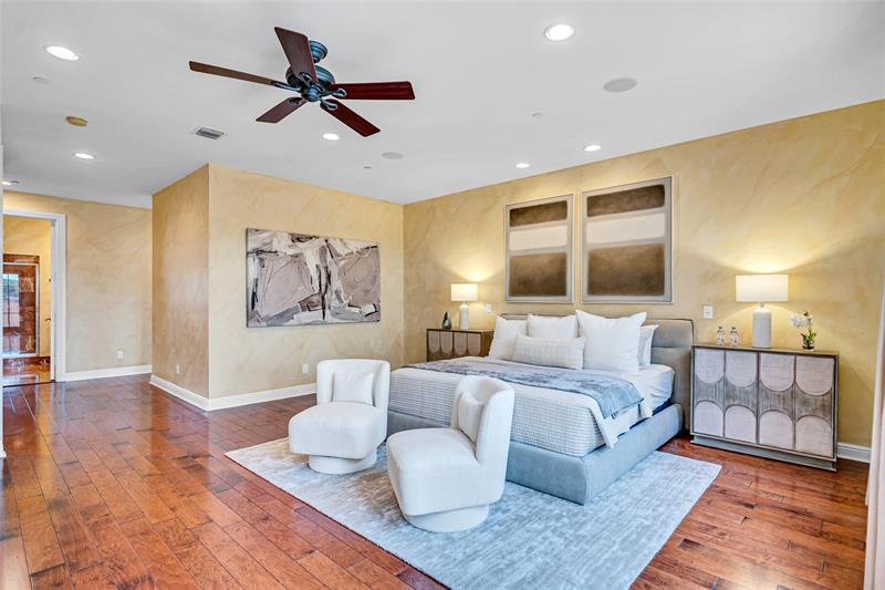 Image 69 of 81 For 1025 2nd Ct  1025