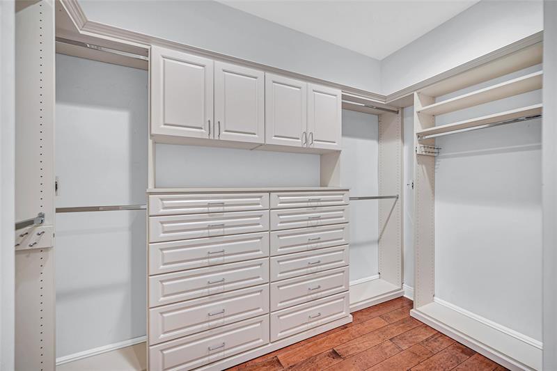 Image 71 of 81 For 1025 2nd Ct  1025