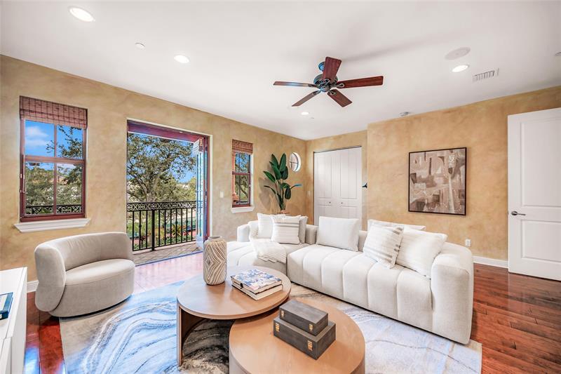 Image 9 of 81 For 1025 2nd Ct  1025
