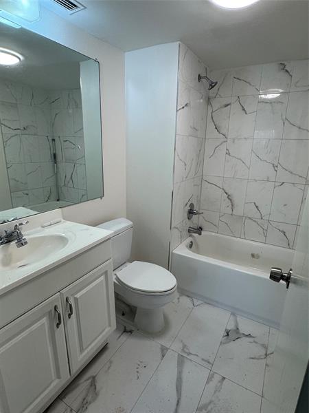 Image 11 of 12 For 1075 Riverside Dr  406