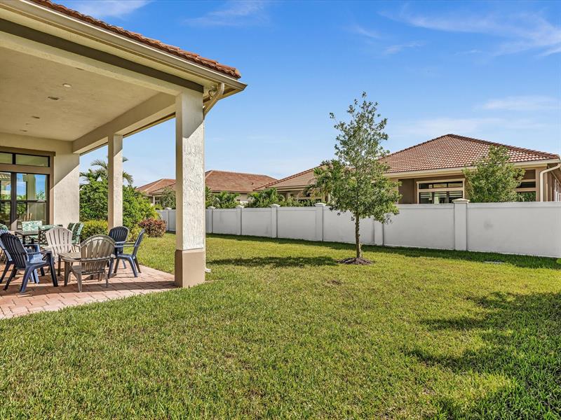 Image 30 of 98 For 8928 Bastille Cir