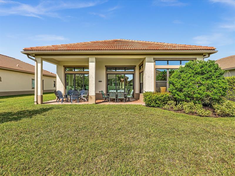 Image 32 of 98 For 8928 Bastille Cir