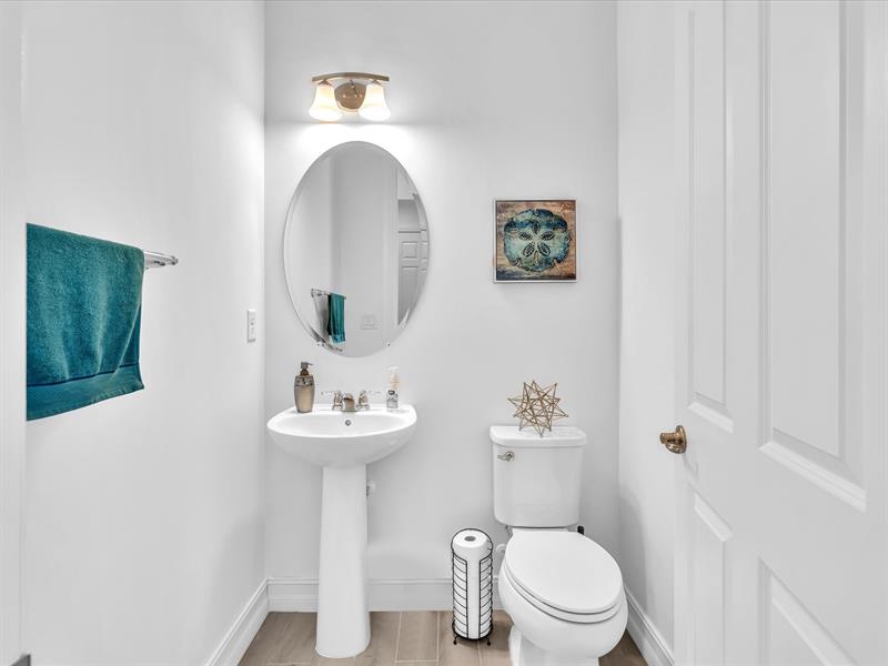 Image 46 of 98 For 8928 Bastille Cir