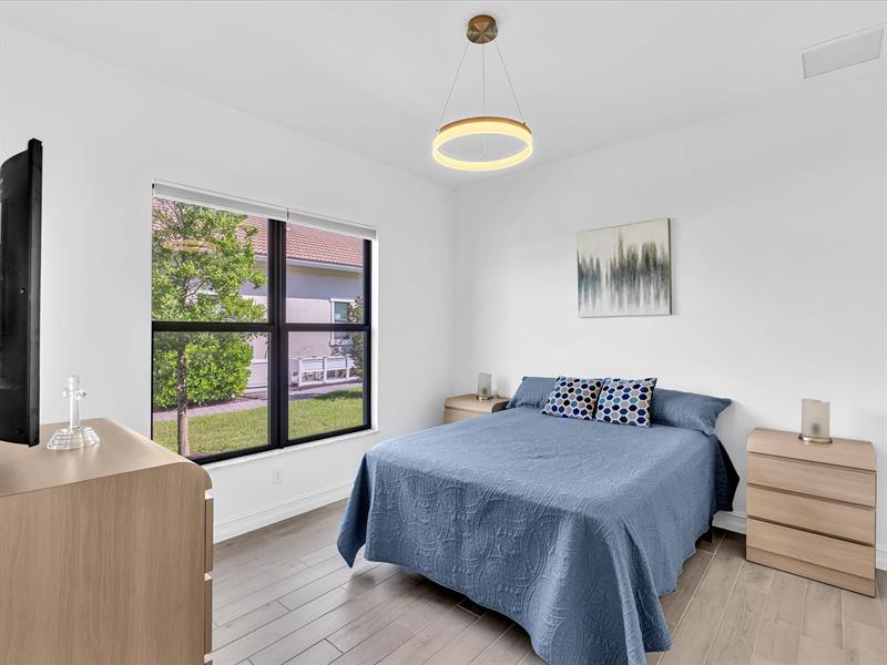 Image 55 of 98 For 8928 Bastille Cir