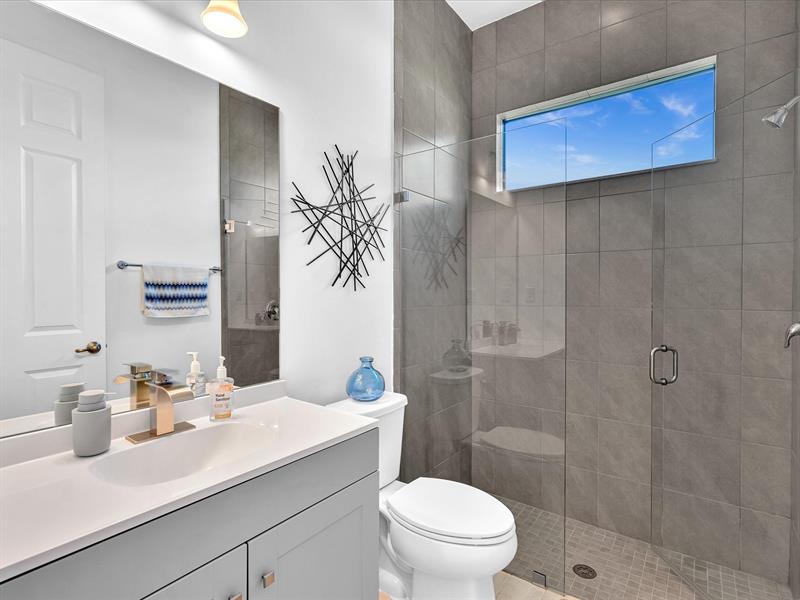 Image 58 of 98 For 8928 Bastille Cir