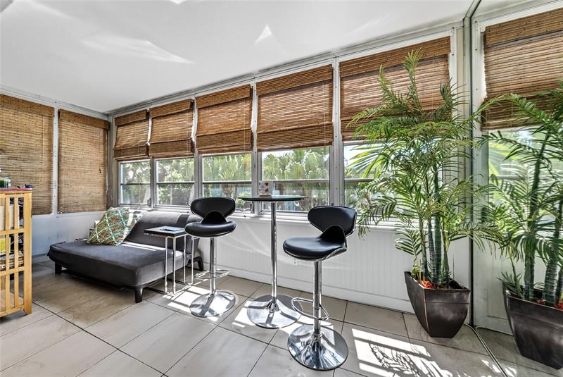 Image 11 of 38 For 1000 4th St  311