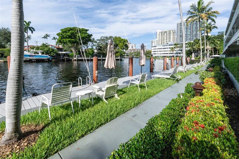 Image 23 of 38 For 1000 4th St  311