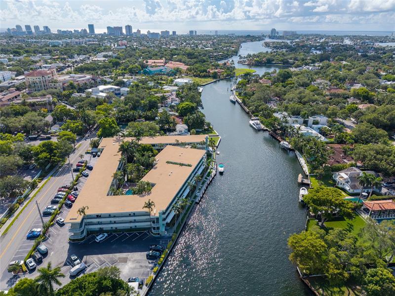 Image 25 of 38 For 1000 4th St  311