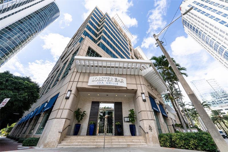 Image 30 of 38 For 1000 4th St  311