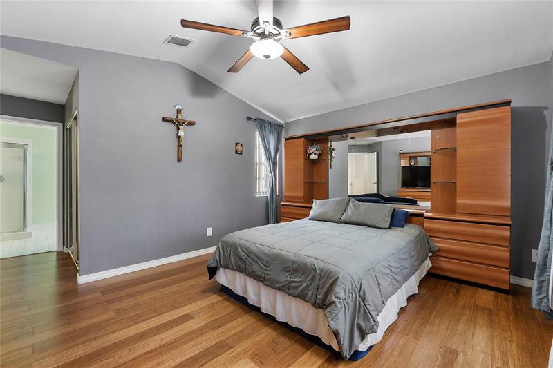 Image 34 of 57 For 11180 46th Dr