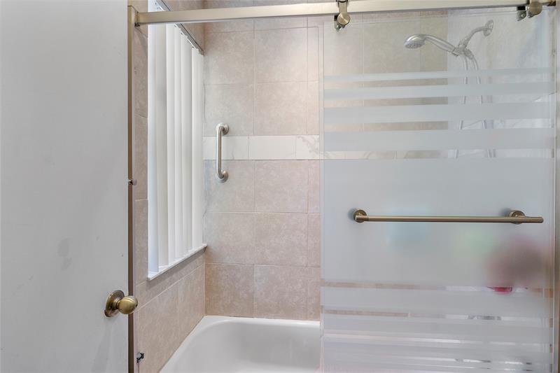 Image 42 of 57 For 11180 46th Dr