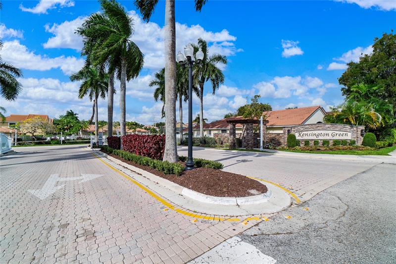 Image 46 of 57 For 11180 46th Dr