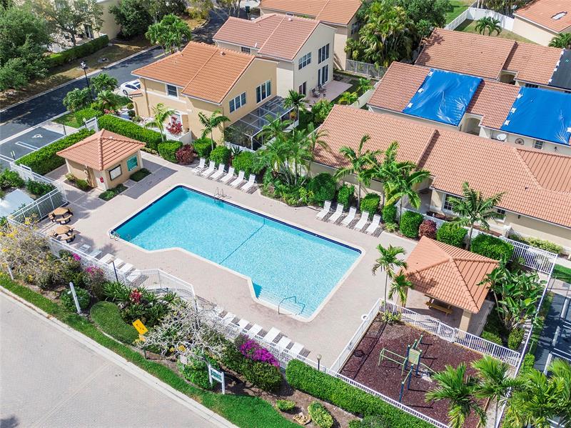 Image 47 of 57 For 11180 46th Dr