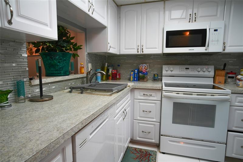 Details for 3774 Inverrary Blvd  101p, Lauderhill, FL 33319