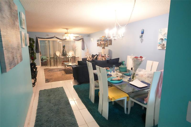 Image 16 of 28 For 3774 Inverrary Blvd  101p