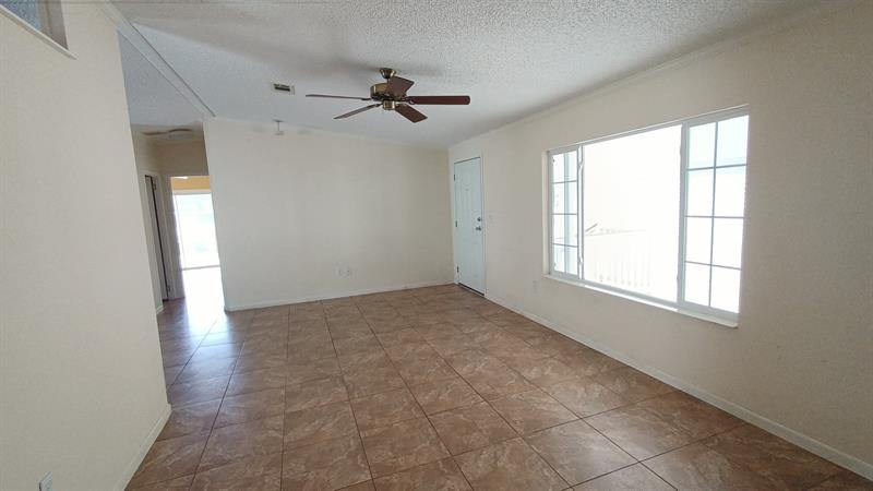 Image 23 of 48 For 8204 South St