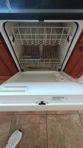 Image 40 of 48 For 8204 South St