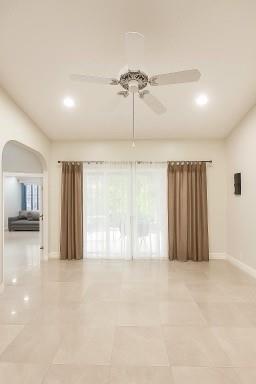 Image 5 of 16 For 9818 Nickels Blvd  1108