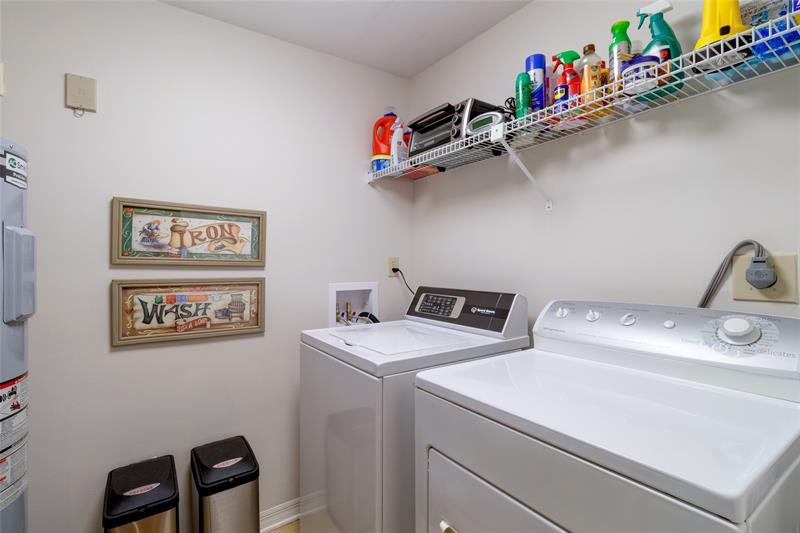 Image 26 of 53 For 5045 Harmony Cir  205