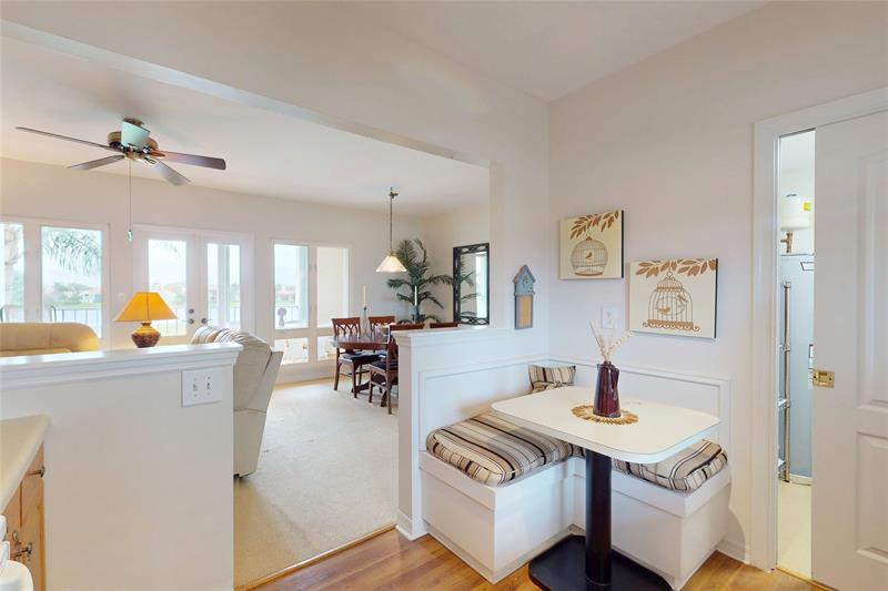 Image 9 of 53 For 5045 Harmony Cir  205