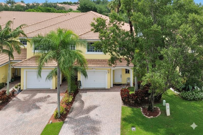 Details for 1055 Imperial Lake Rd, West Palm Beach, FL 33413