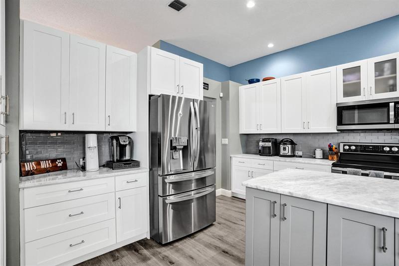 Image 13 of 58 For 4942 107th Ave