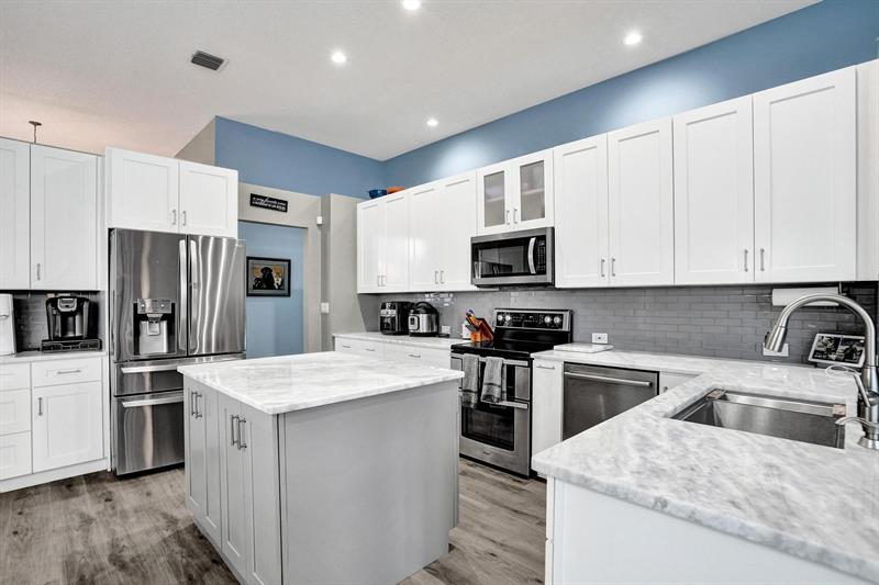 Image 15 of 58 For 4942 107th Ave