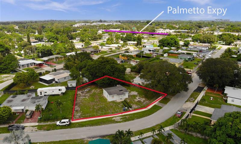 Image 4 of 6 For 16320 19th Ct