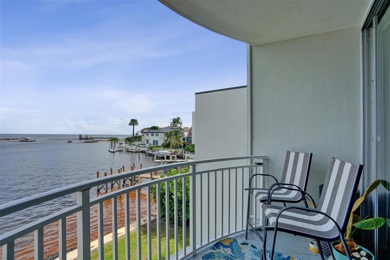 Image 10 of 43 For 2508 Bay Dr  303