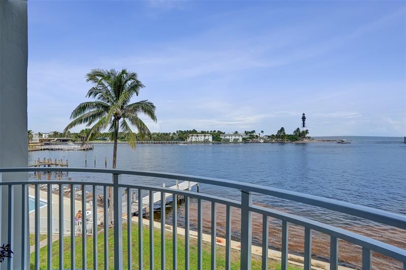 Image 11 of 43 For 2508 Bay Dr  303