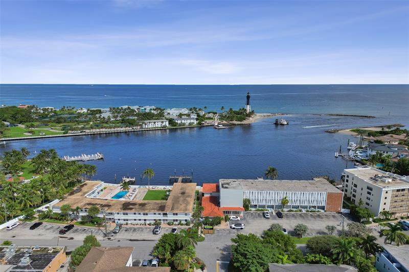 Image 41 of 43 For 2508 Bay Dr  303