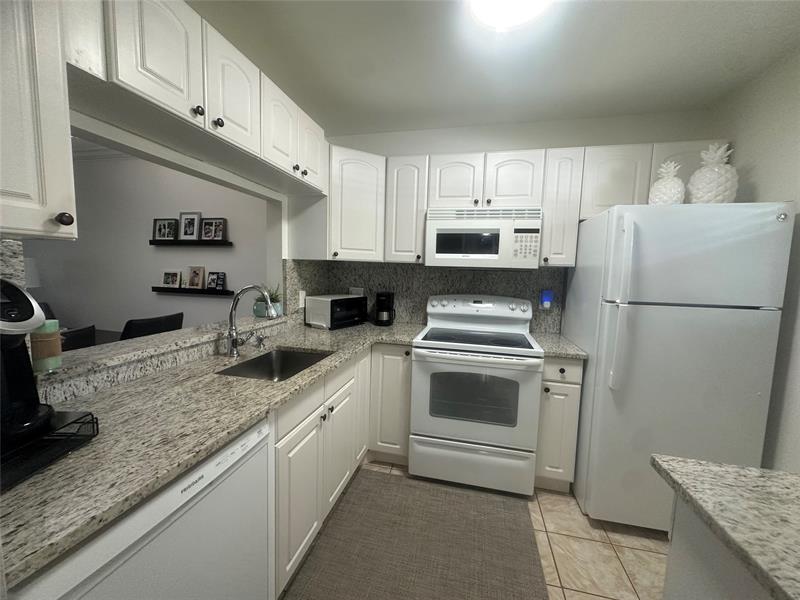 Image 21 of 23 For 3500 Natura Boulevard  108