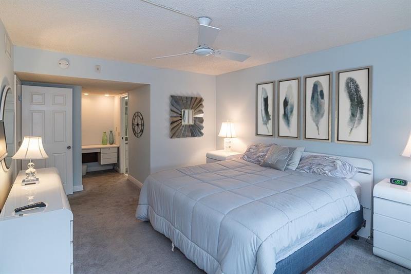 Image 11 of 23 For 545 Oaks Ln  407