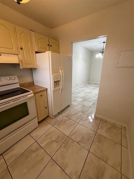 Image 7 of 17 For 2060 81st Ave  326